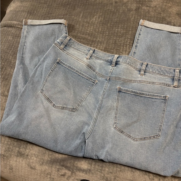 Patchwork Distressed Jeans - Picture 6 of 6